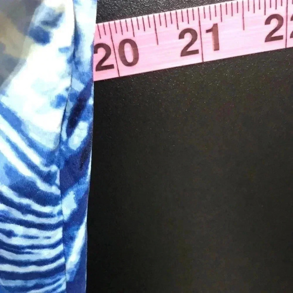 Lands’ End Rash Guard,long sleeve,round neck, blue tie dye burst swim/beach top - Picture 6 of 8